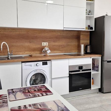 Lola Seaview Guest House. Уютный Домик В Варне Varna Ngoại thất bức ảnh