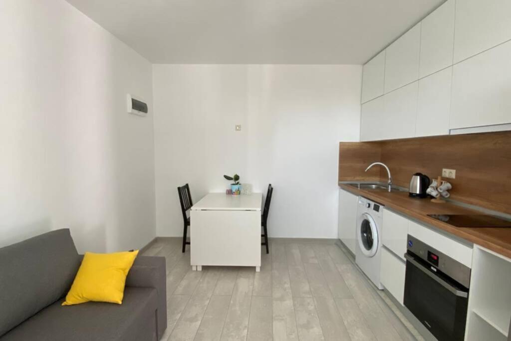 Lola Seaview Guest House. Уютный Домик В Варне Varna Ngoại thất bức ảnh
