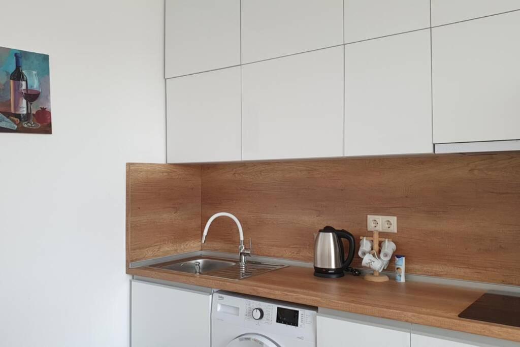 Lola Seaview Guest House. Уютный Домик В Варне Varna Ngoại thất bức ảnh