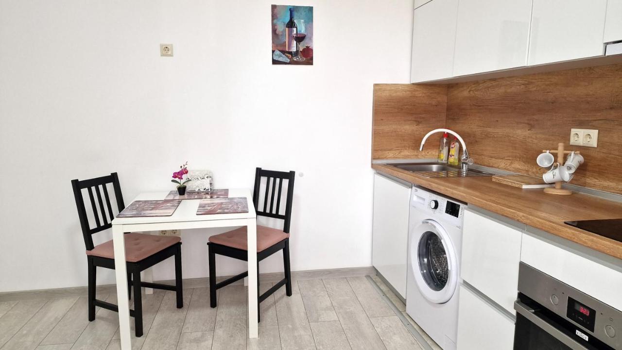 Lola Seaview Guest House. Уютный Домик В Варне Varna Ngoại thất bức ảnh
