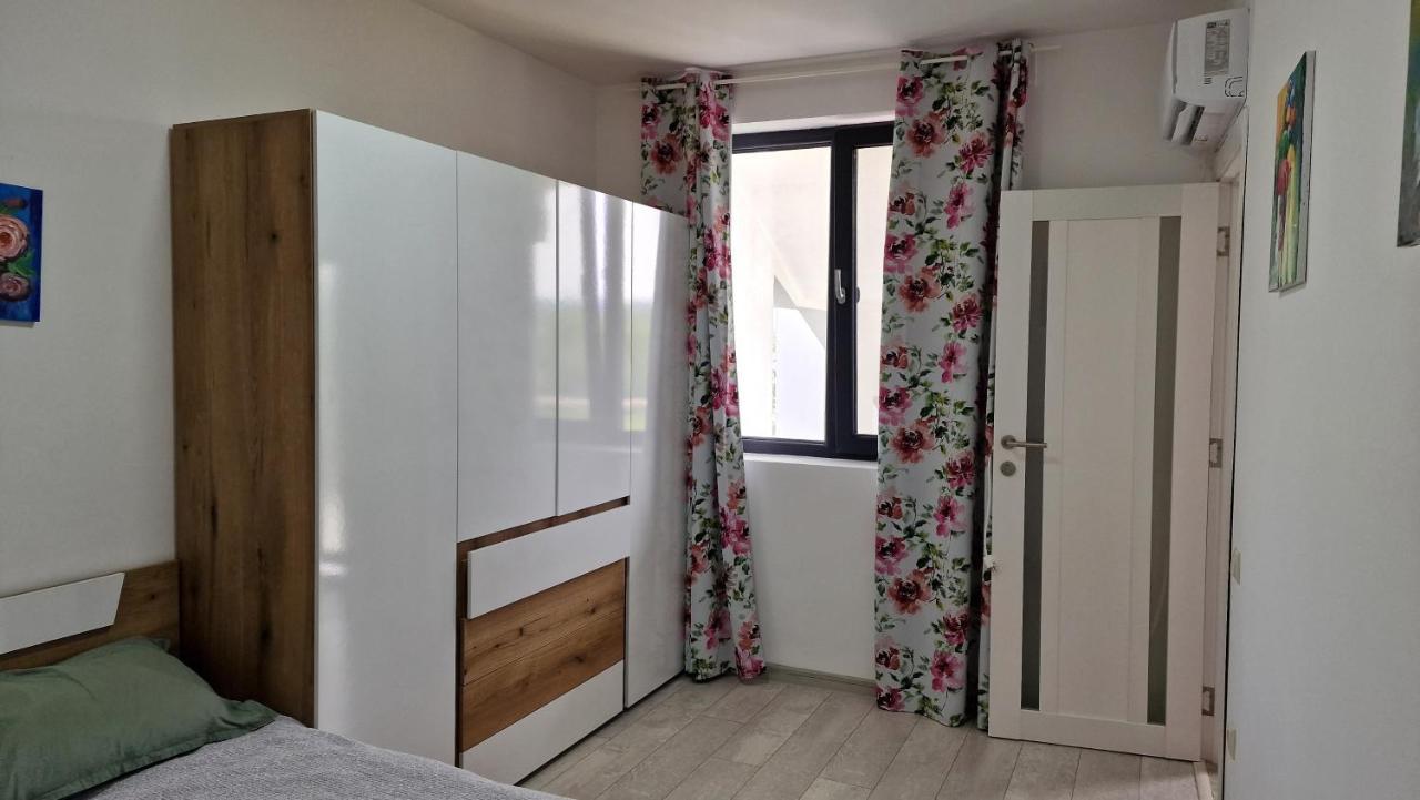 Lola Seaview Guest House. Уютный Домик В Варне Varna Ngoại thất bức ảnh